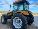 Tractor Valtra A990
