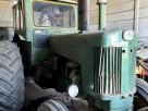 Tractor John Deere 730