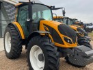 Tractor Valtra A124